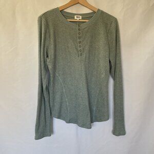 BKE soft light pale green long sleeved sweater shirt women's size XL knit style